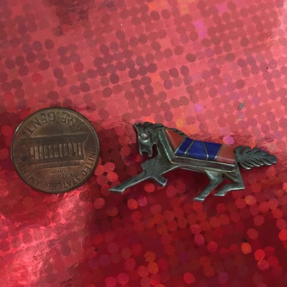 Native American Horse Pin $50 or $45 w/offer - Picture 2 of 4
